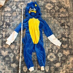 Sonic the Hedgehog halloween costume. Small see pics for measurements